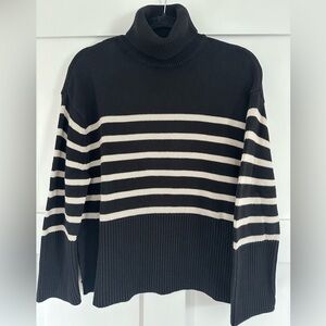 GAP Black and White Striped Women's Turtleneck Sweater